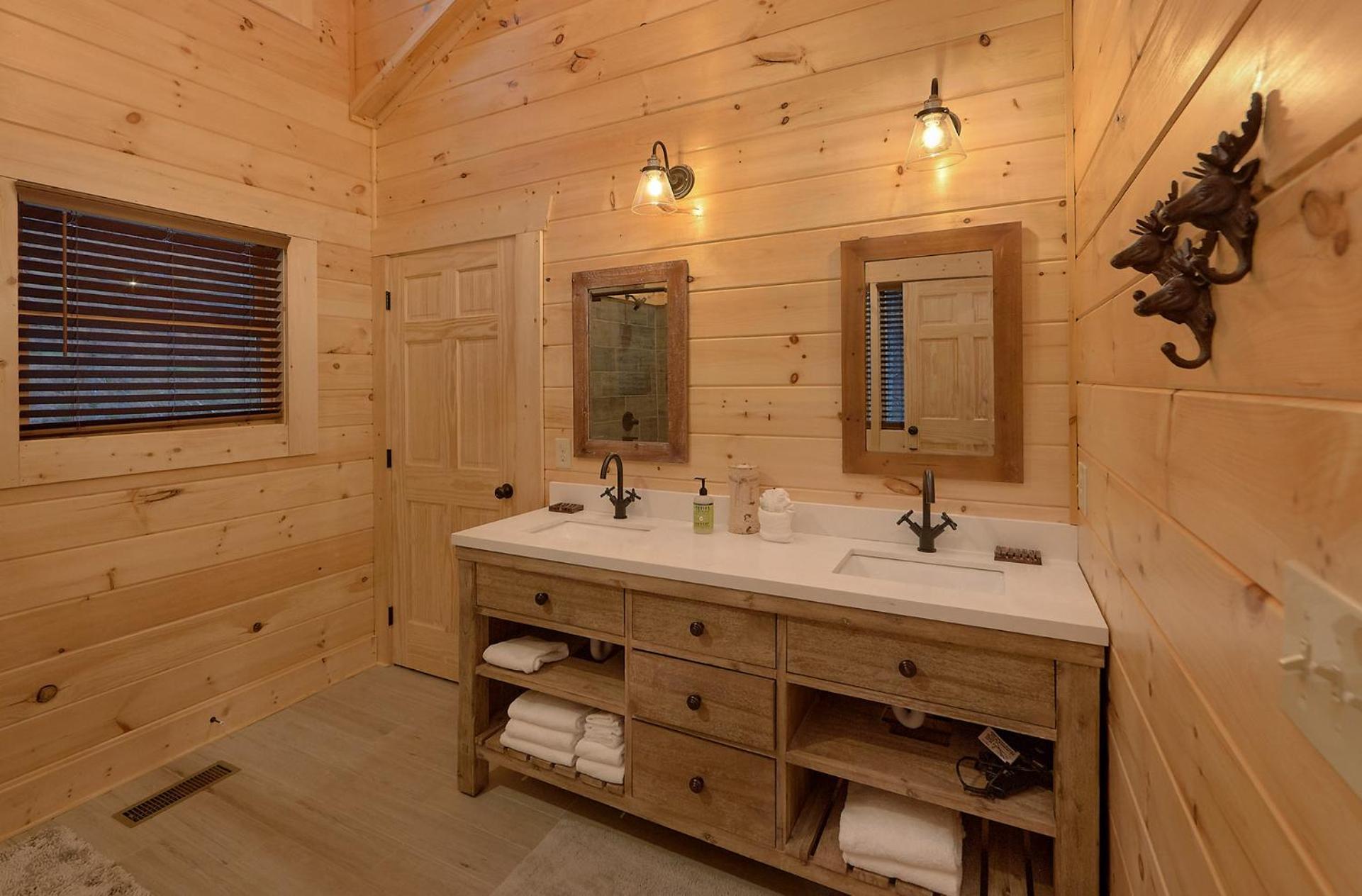 Misty Mountain Adventure Lodge Гатлинбург Экстерьер фото